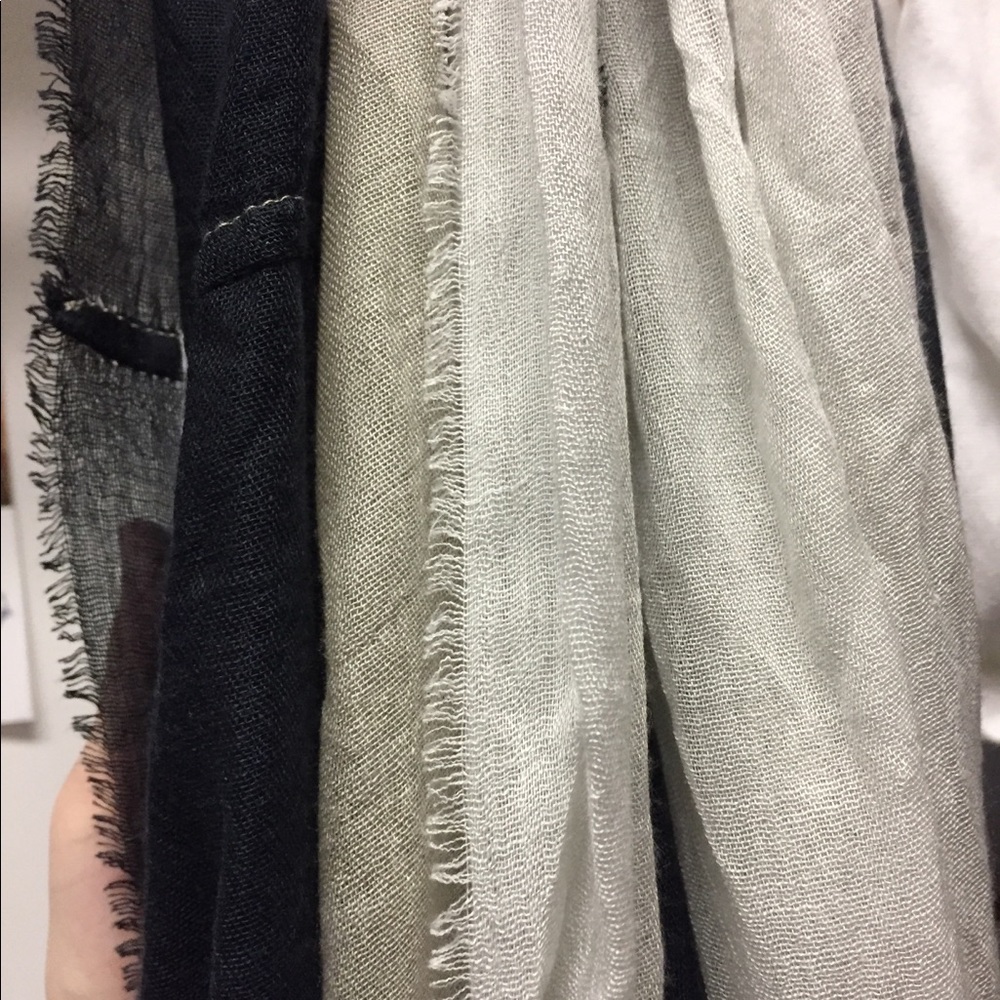 Infinity scarfs - Picture 2 of 2